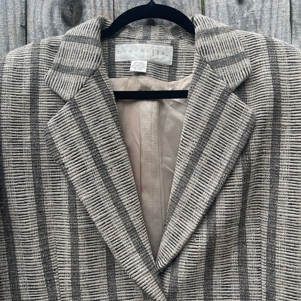 Doncaster Gray And Silver Thread Patterned Blazer… - image 5